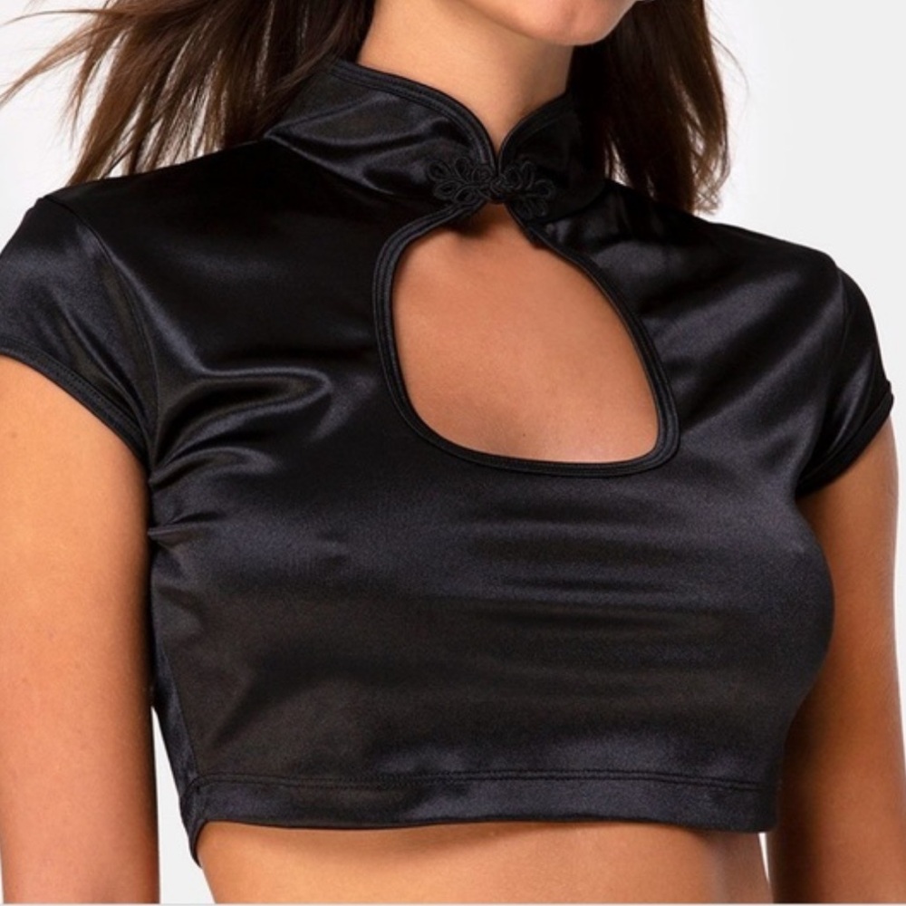 Motel Rocks Lina Crop Top In Satin Black